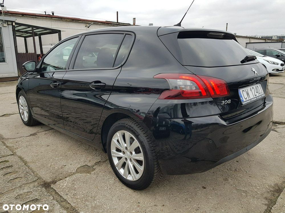 Peugeot 308 - 7