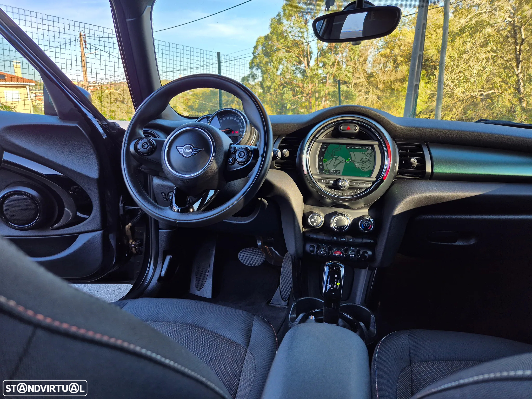 MINI 5 Portas Cooper 4Business Plus Auto - 13