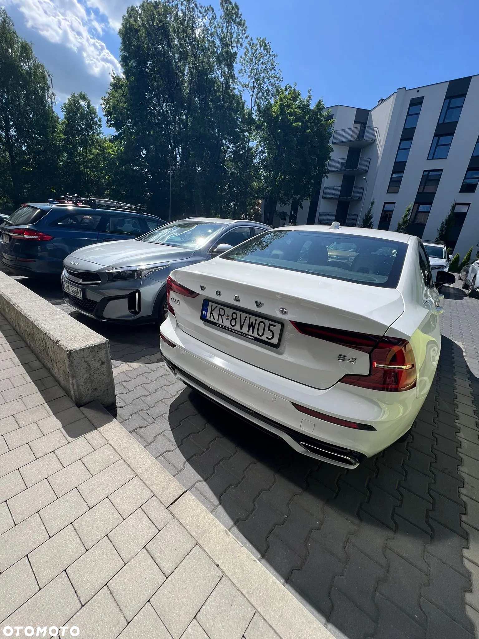 Volvo S60 T4 R-Design - 4