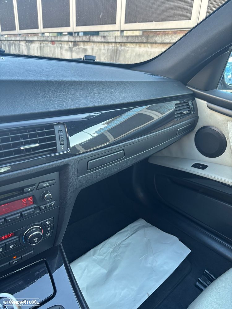 BMW 320 d Coupe - 11