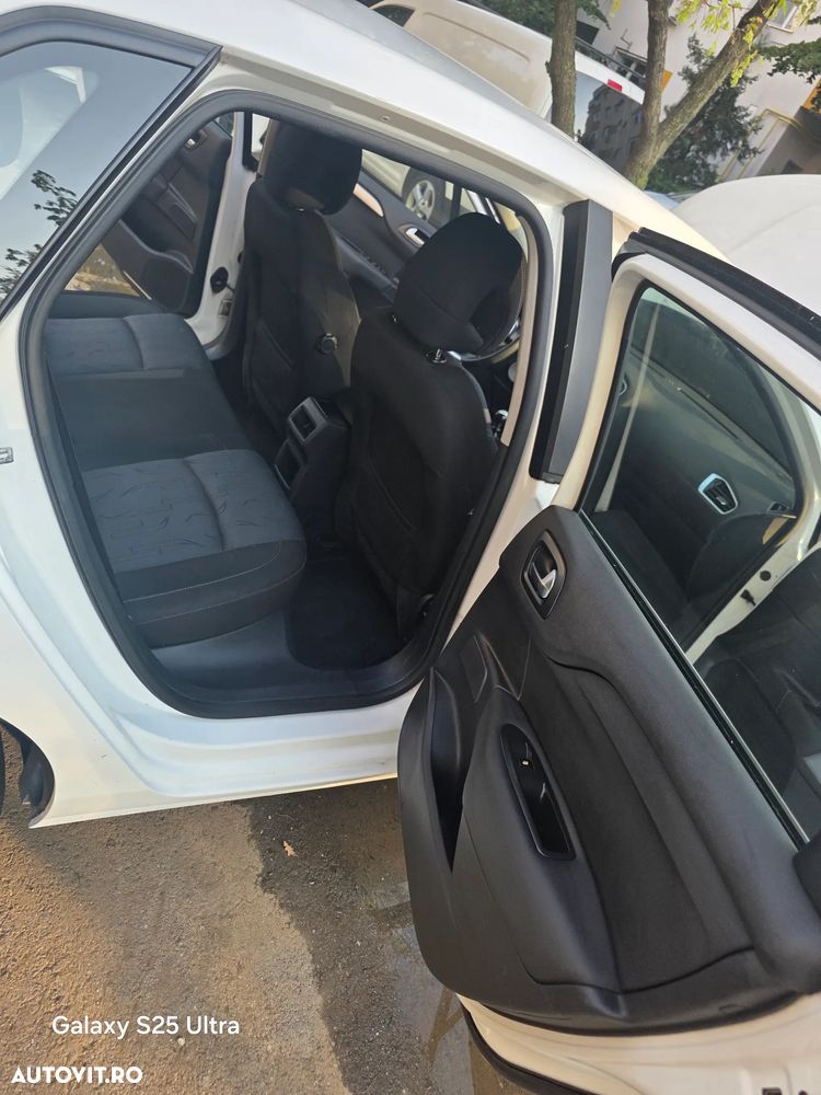 Citroën C4 1.6 HDI FAP Style - 8