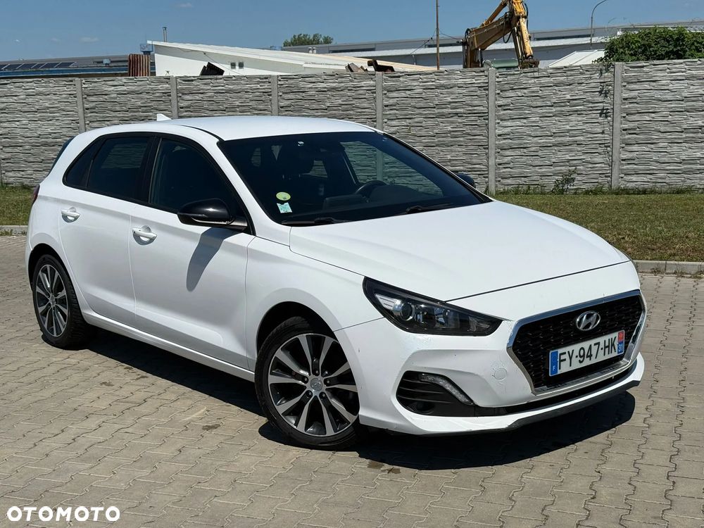 Hyundai i30 1.6 CRDI DCT Passion Plus - 1