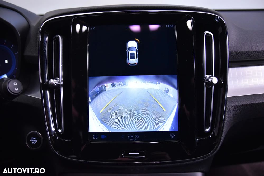 Volvo XC 40 B3 AT FWD MHEV Core - 18