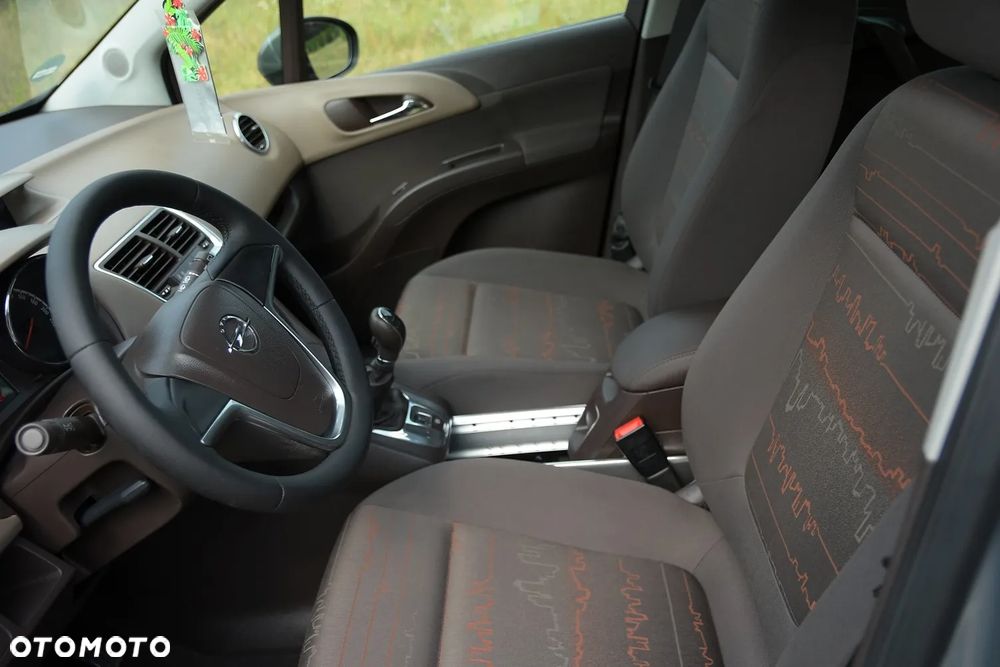 Opel Meriva - 24