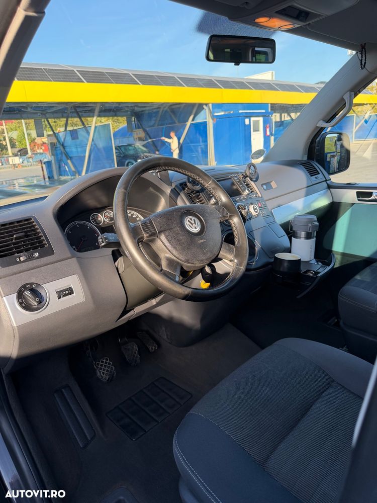 Volkswagen Multivan - 13
