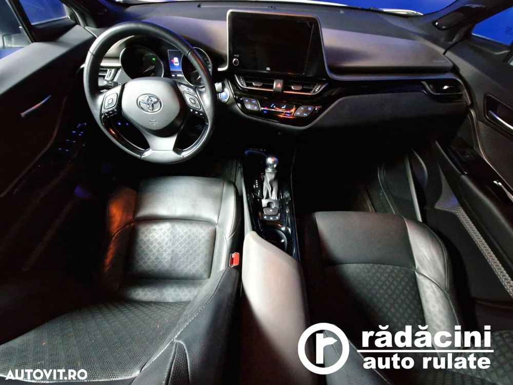 Toyota C-HR - 12
