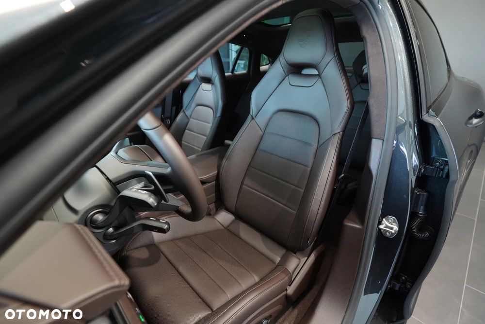 Porsche Panamera Turbo S E-Hybrid PHEV - 8