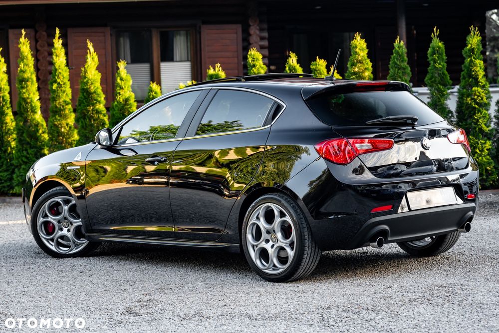 Alfa Romeo Giulietta 1750 TBi QV TCT - 10