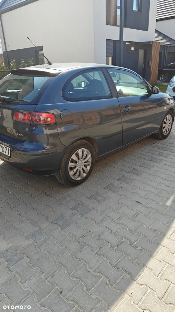 Seat Ibiza 1.4 16V Reference - 10