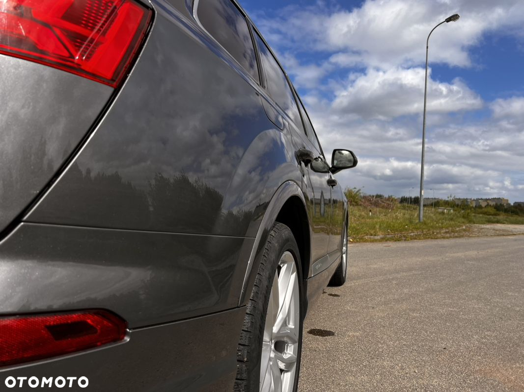 Audi Q7 3.0 TFSI Quattro Tiptronic - 5