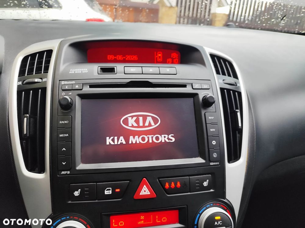 Kia Ceed 1.6 CVVT ISG Vision - 16