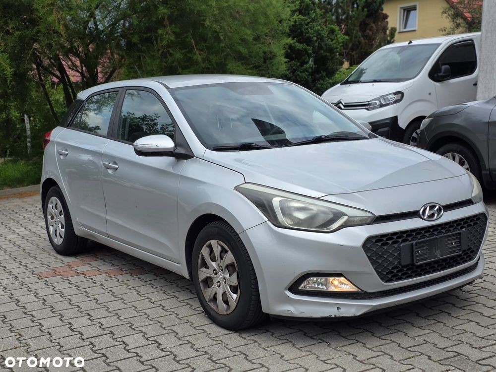 Hyundai i20 blue 1.2 Classic - 9