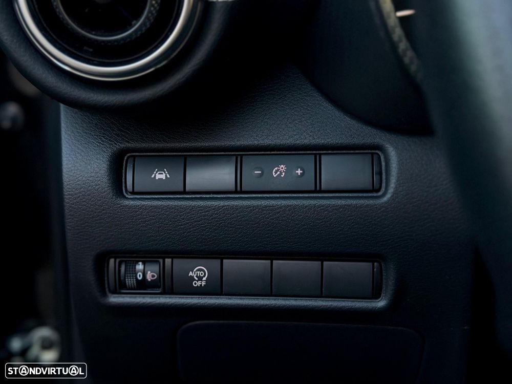 Nissan Juke 1.0 DIG-T N-Design Black - 9