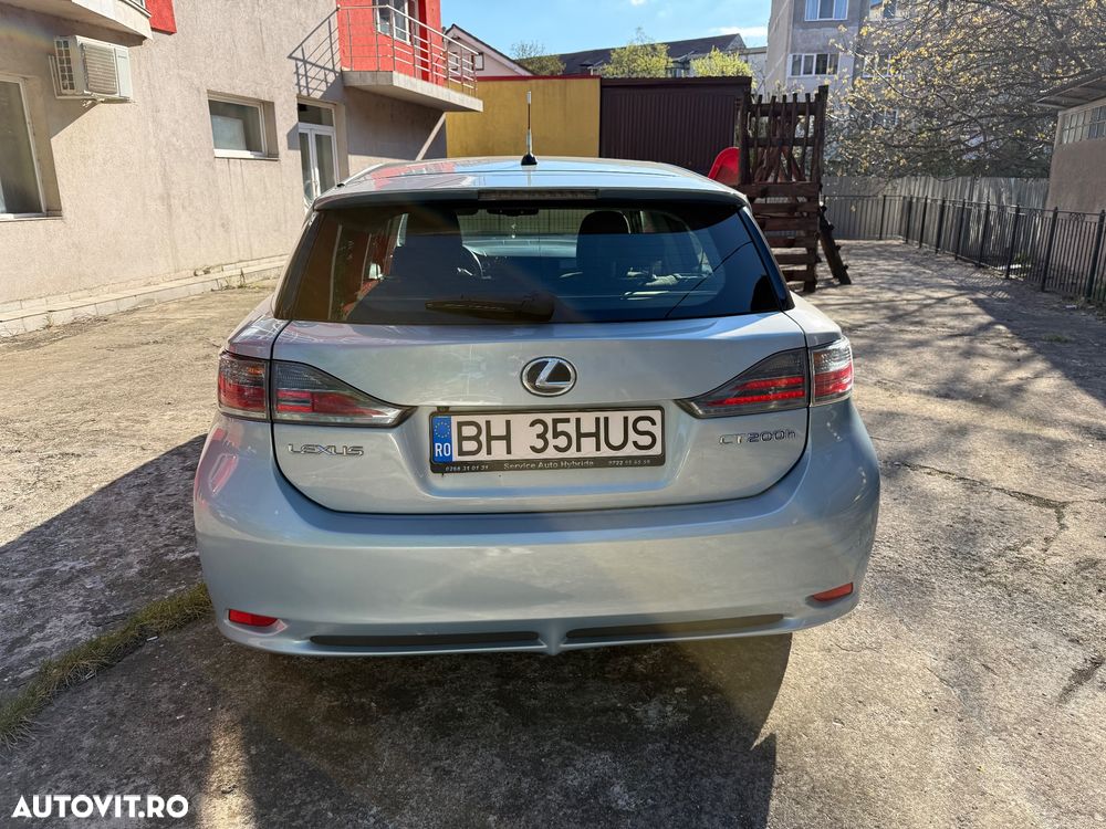 Lexus CT 200h Aut. F Sport - 4