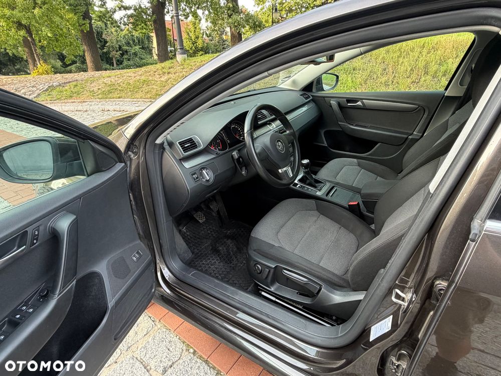 Volkswagen Passat 2.0 TDI BlueMotion Technology Exclusive - 7