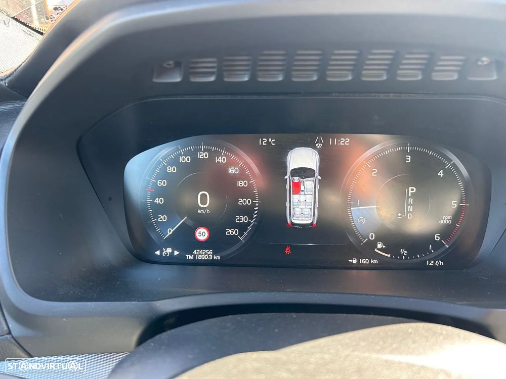 Volvo XC 90 2.0 D4 R-Design - 16