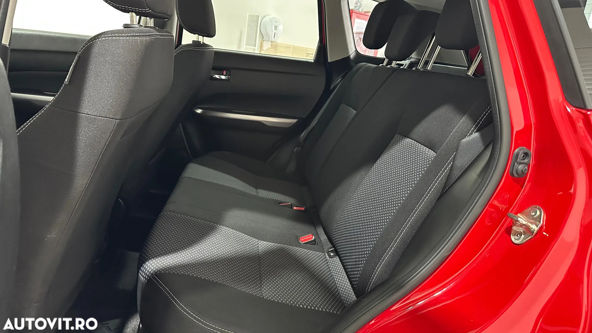 Suzuki Vitara 1.4 Boosterjet MHEV Passion - 15