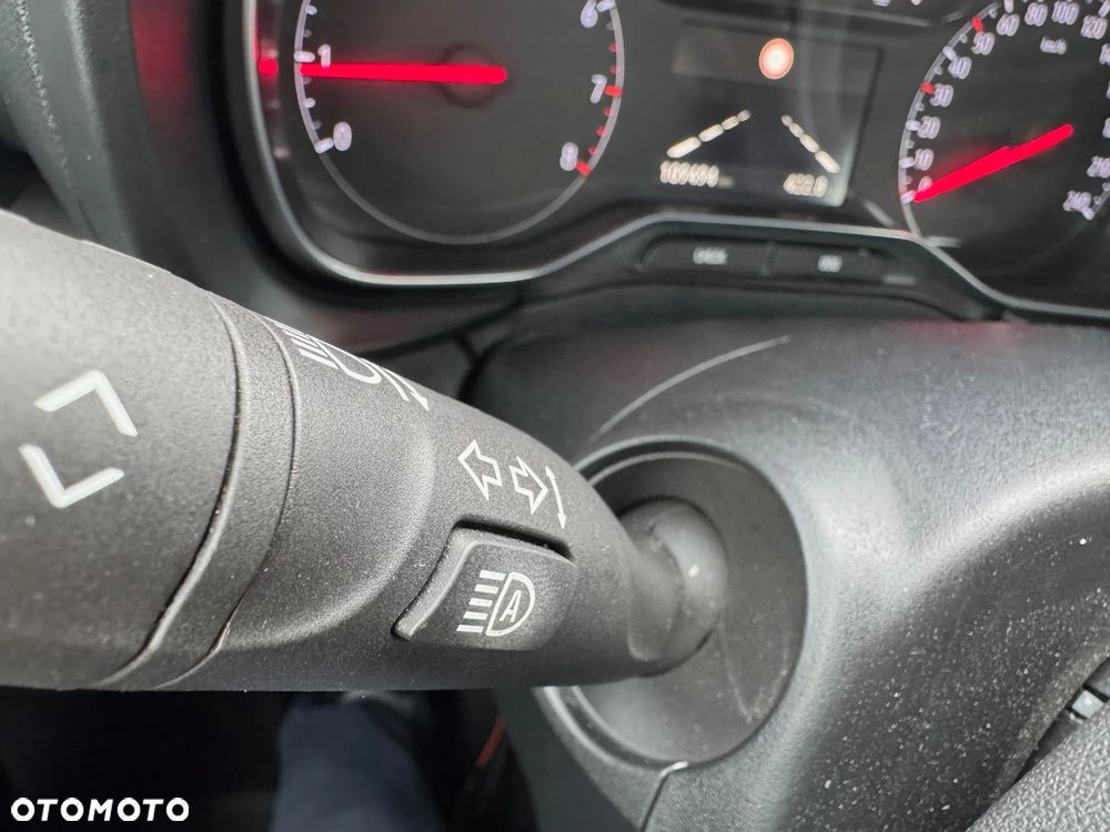 Opel Combo 1.5 D Start/Stop Ultimate - 28