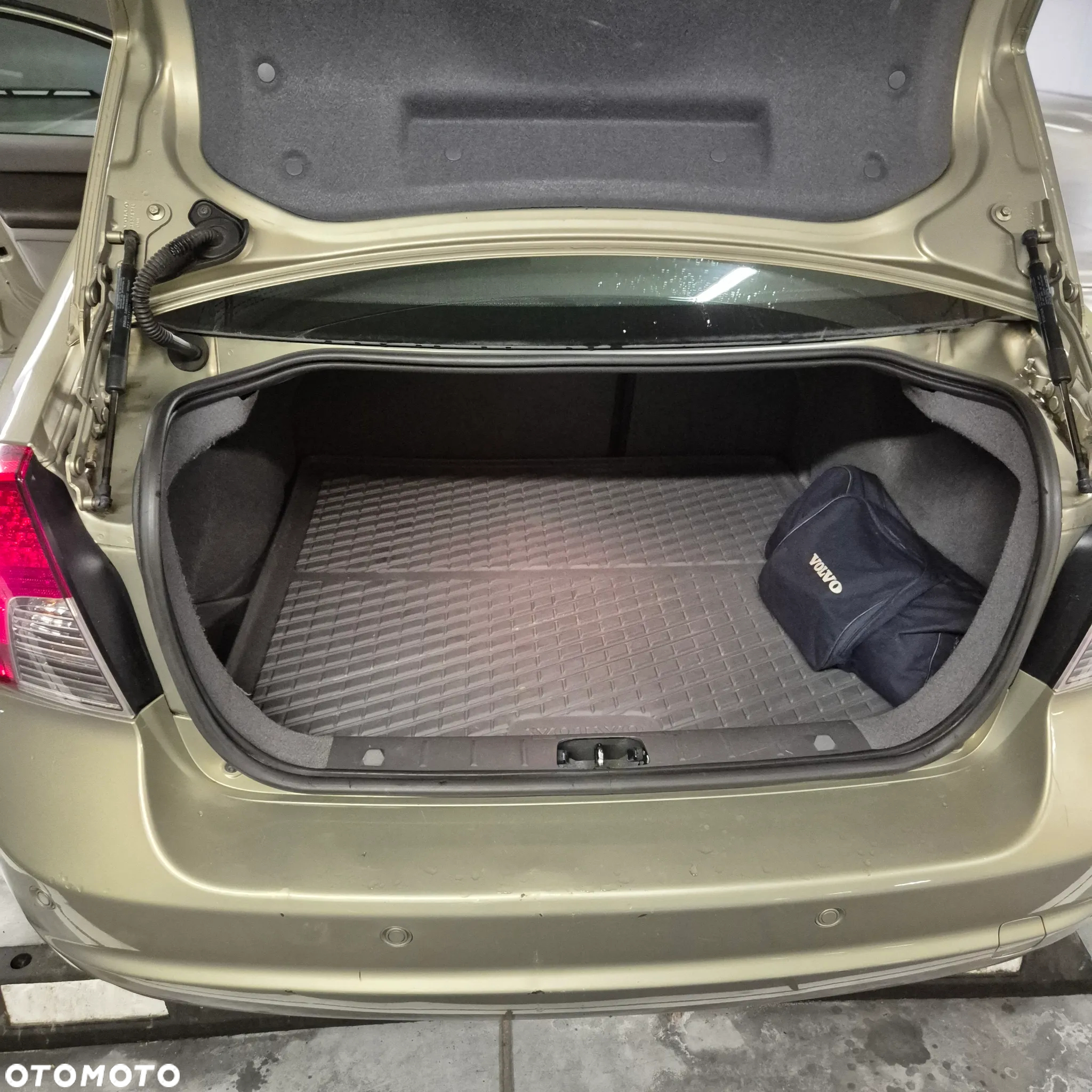 Volvo S40 2.0 Momentum - 34