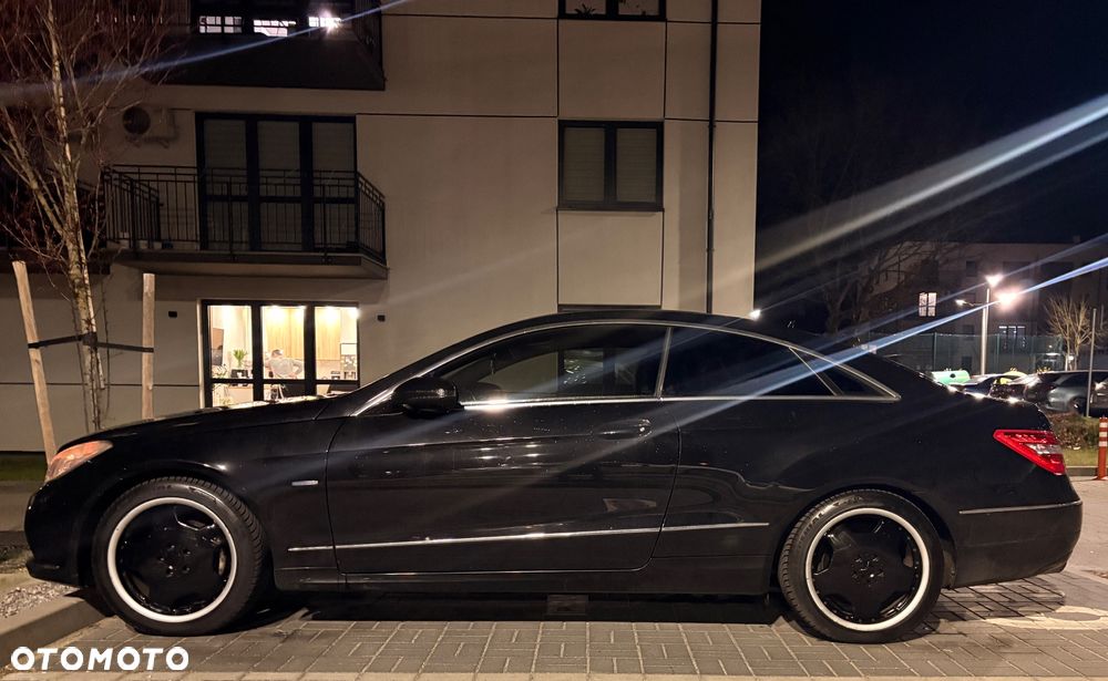 Mercedes-Benz Klasa E 250 CGI BlueEffICIENCY - 18