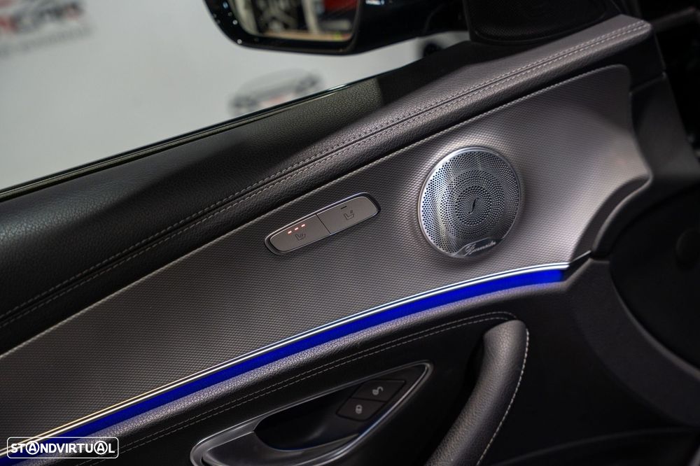Mercedes-Benz E 300 de 9G-TRONIC AMG Line - 28