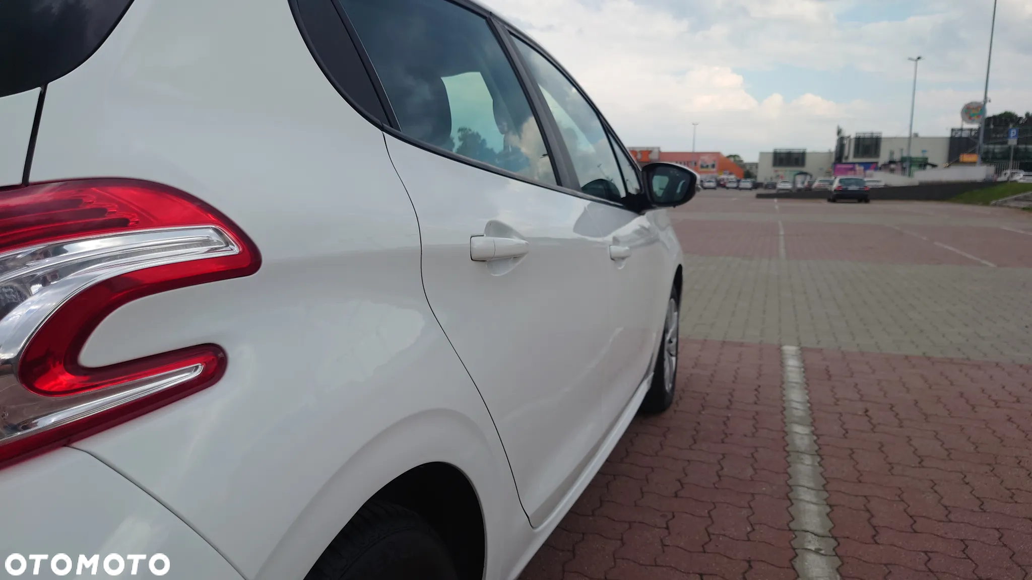 Peugeot 208 1.2 PureTech Active - 16