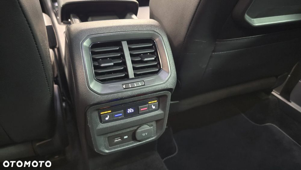 Volkswagen Tiguan - 35