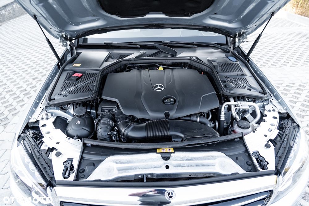 Mercedes-Benz Klasa C 220 (BlueTEC) d 7G-TRONIC AMG Line - 39
