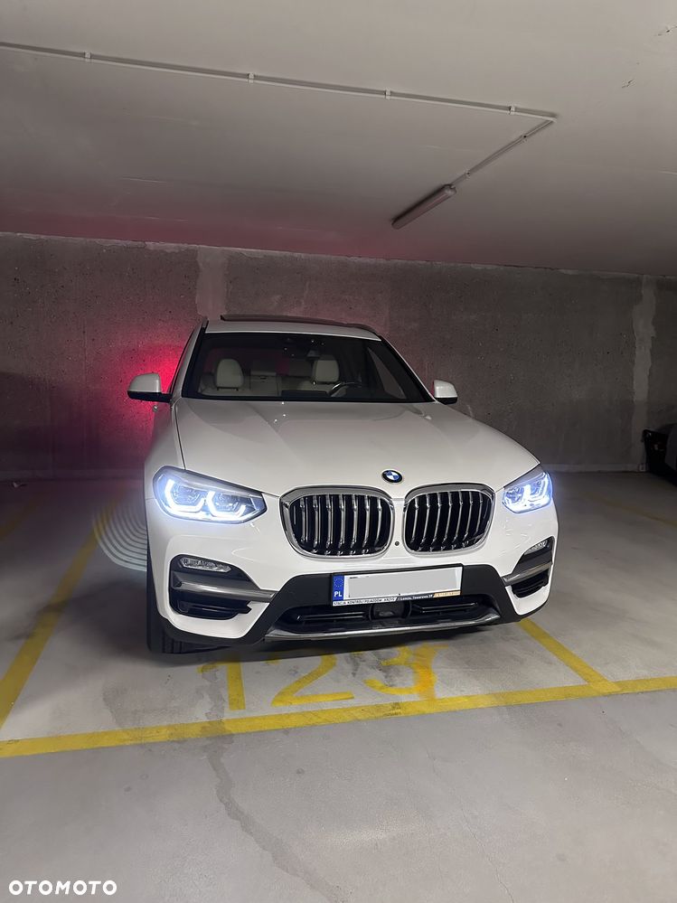 BMW X3 xDrive30i Luxury Line - 1