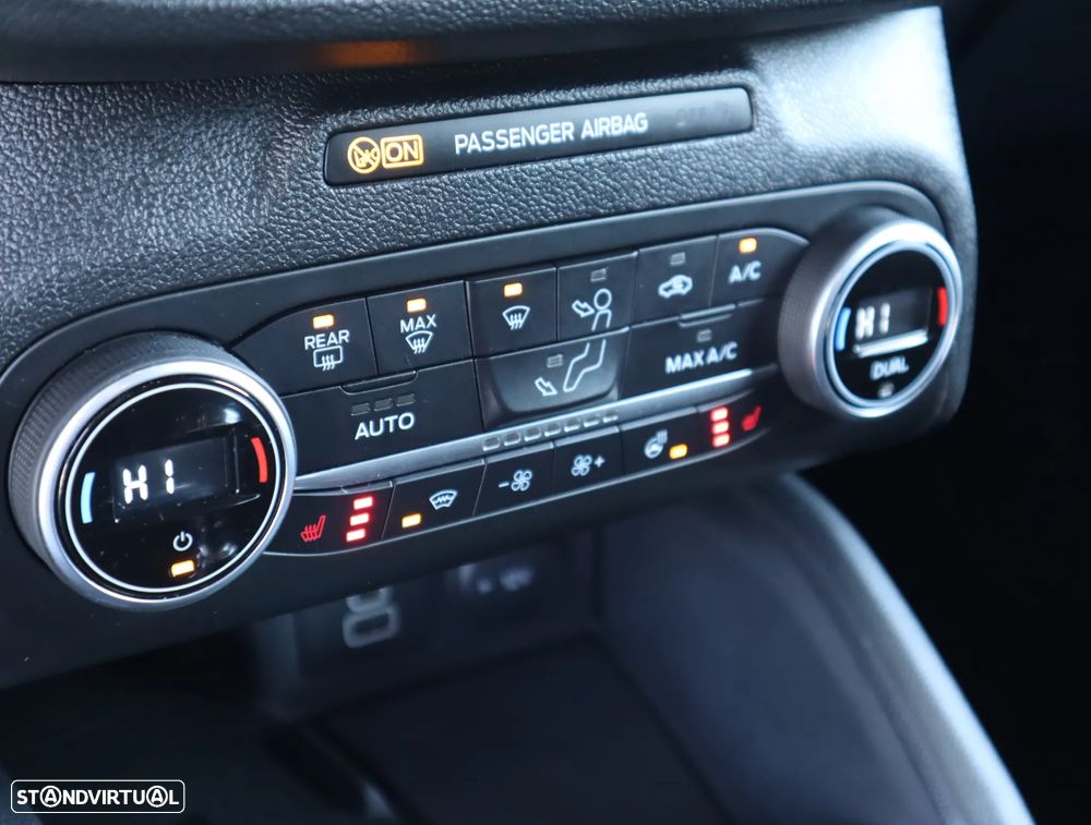 Ford Focus 1.0 EcoBoost MHEV ST-Line Style SIP - 38