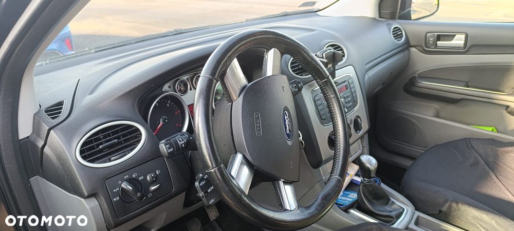 Ford Focus - 7