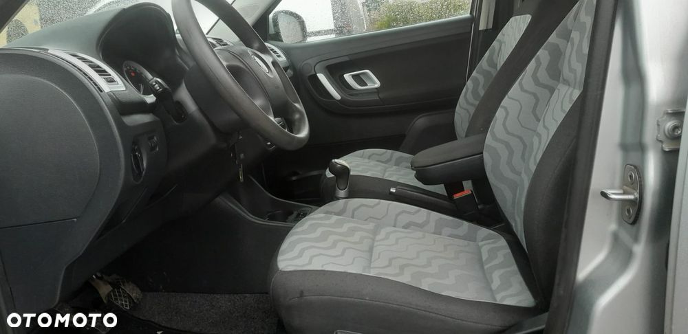 Skoda Fabia - 17