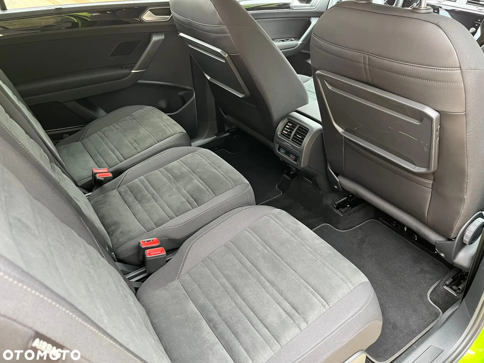 Volkswagen Touran - 16