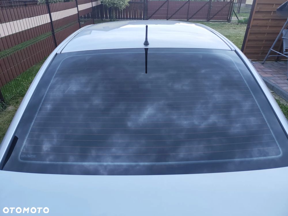 Opel Vectra 2.2 Elegance - 2