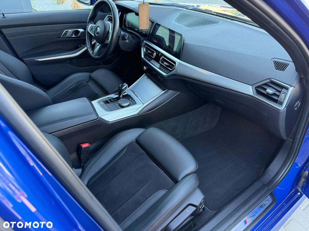 BMW Seria 3 320d xDrive M Sport Shadow - 9