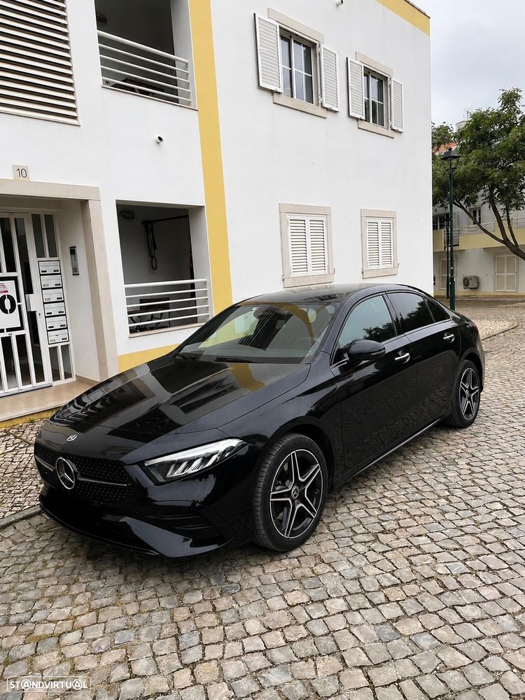 Mercedes-Benz A 250 Limousine - 1