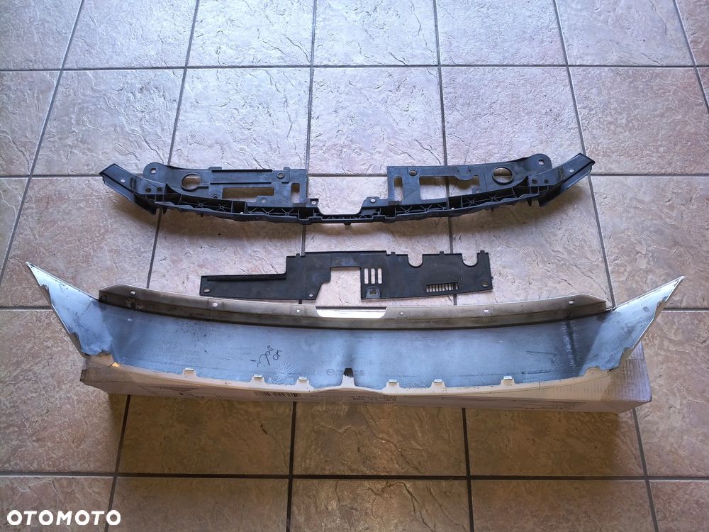 Mazda 3 bm daszek nosek grilla lakier 25D biała perła - 4