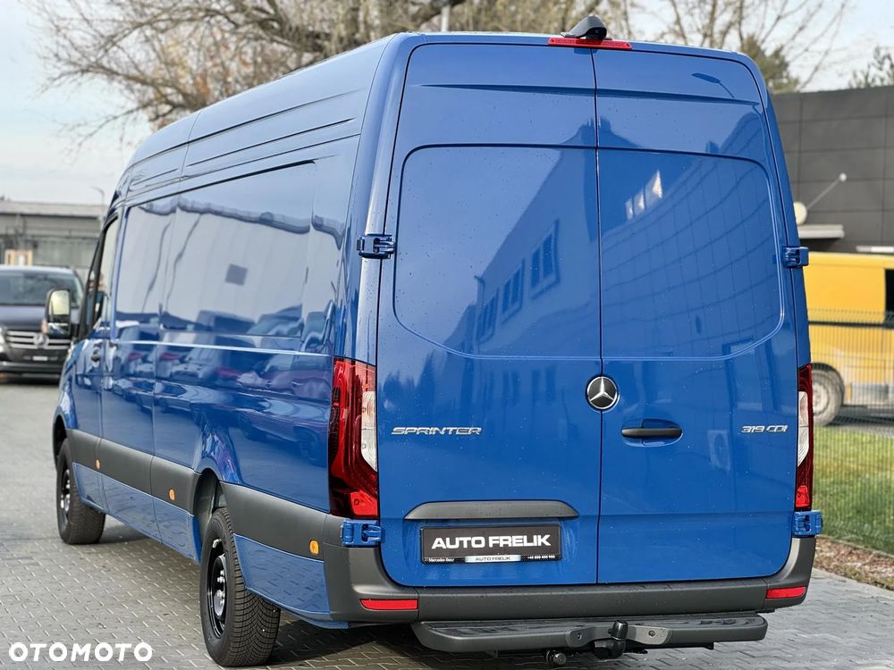 Mercedes-Benz Sprinter - 5