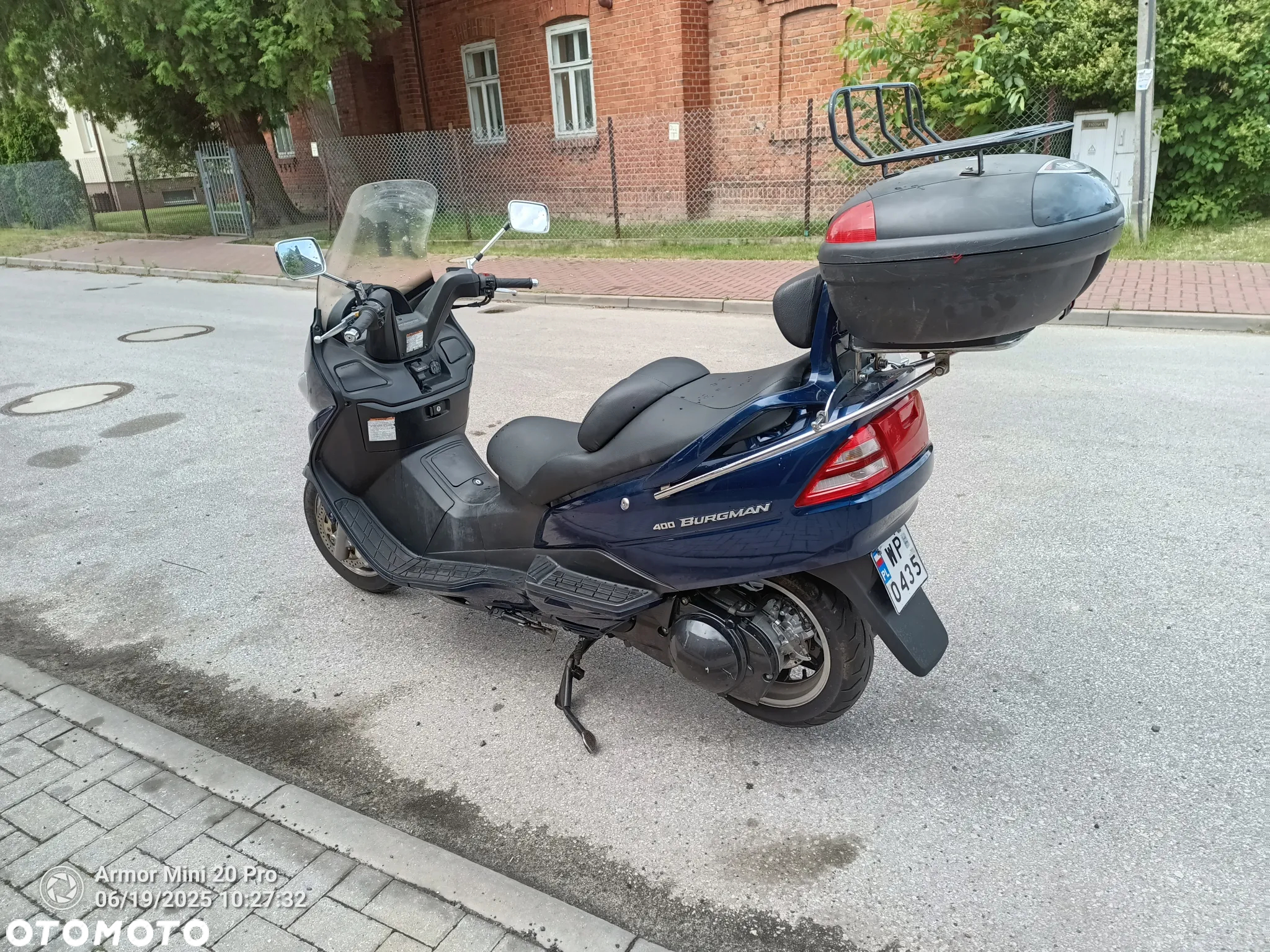 Suzuki Burgman - 10