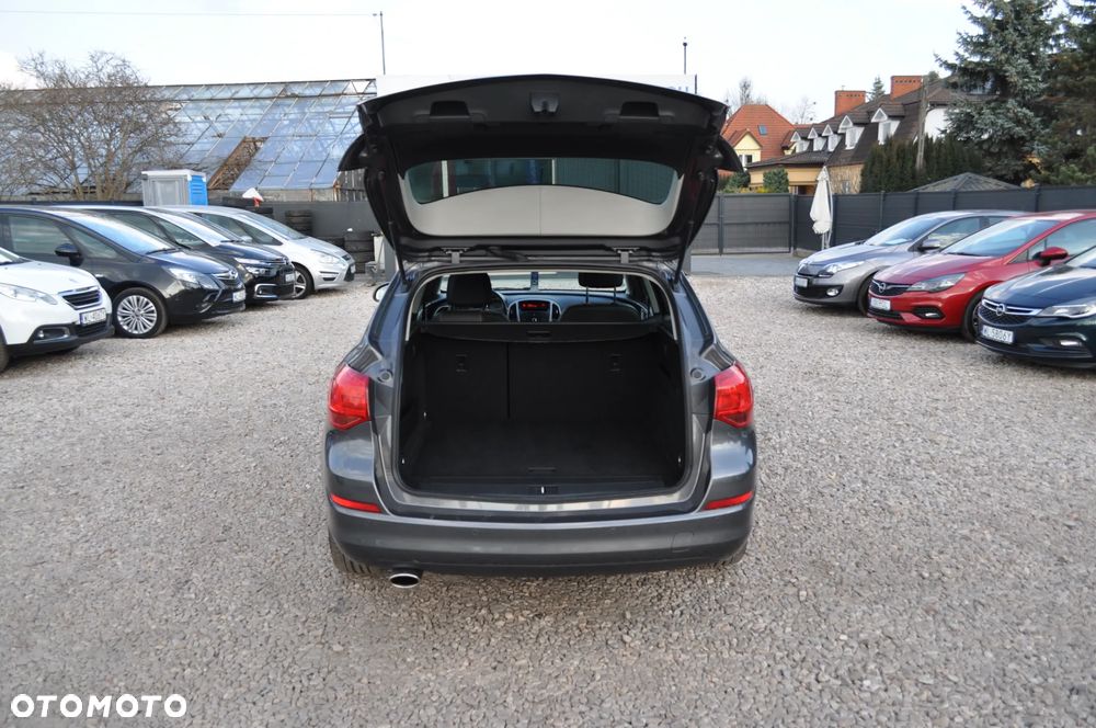 Opel Astra 1.4 Turbo 150 Jahre - 35