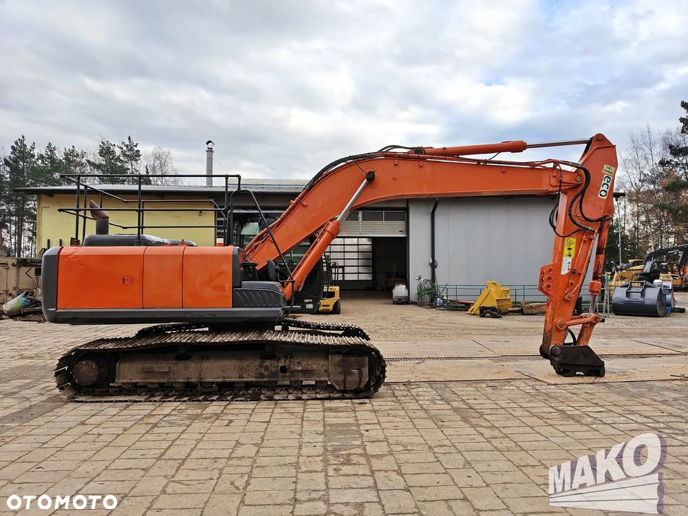 Hitachi ZX210LC-5B - 6