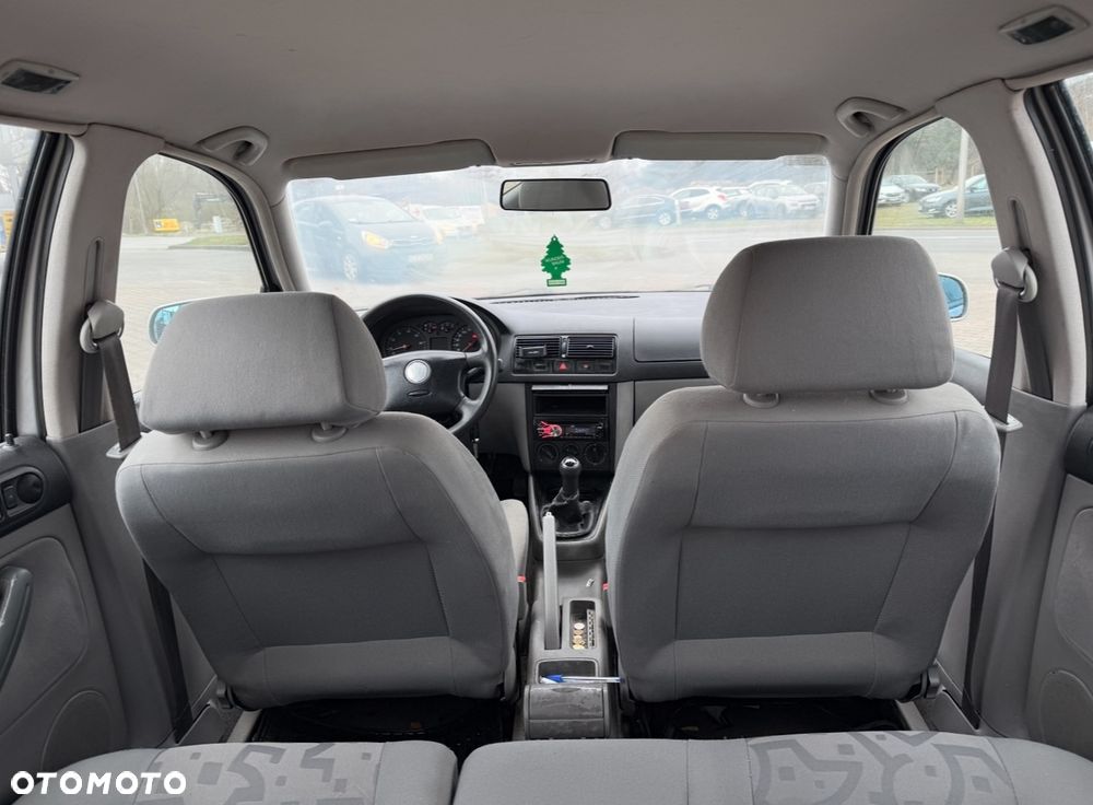 Volkswagen Golf 1.6 - 21