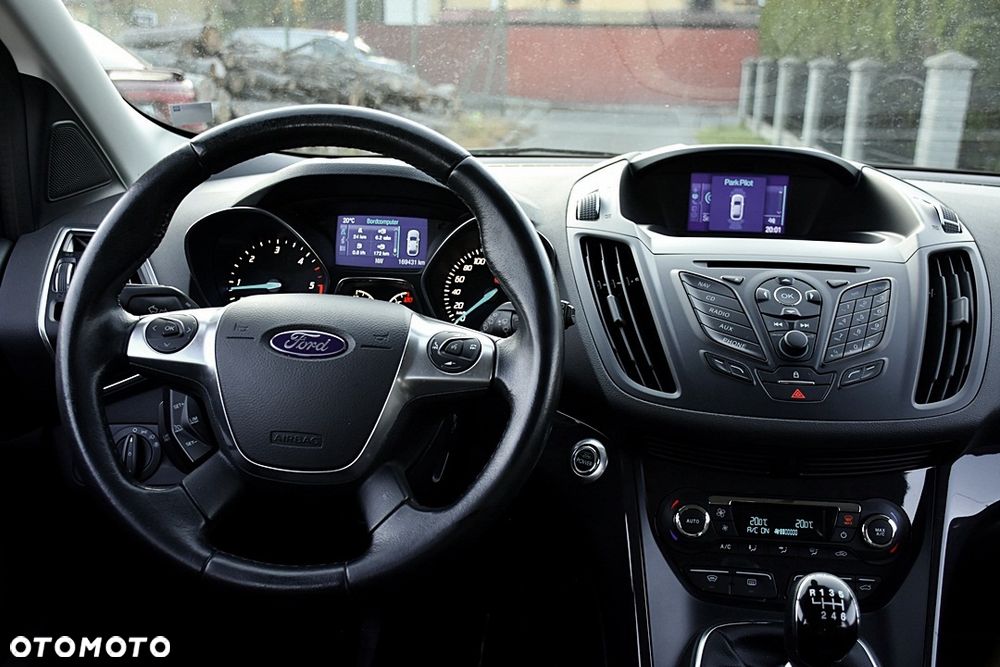 Ford Kuga 2.0 TDCi 2x4 Titanium - 5