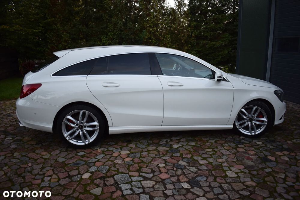 Mercedes-Benz CLA Shooting Brake 250 7G-DCT - 14