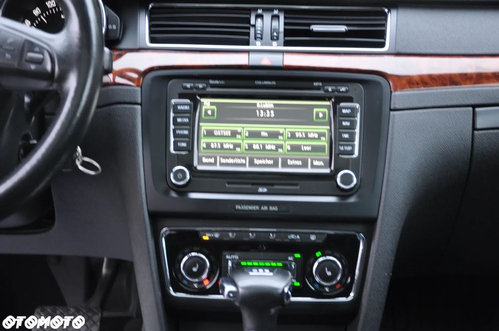 Skoda Superb 2.0 TDI DSG Exclusive - 32