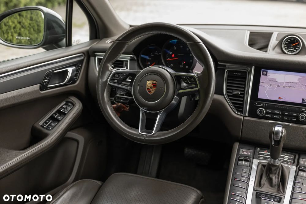 Porsche Macan Standard - 29