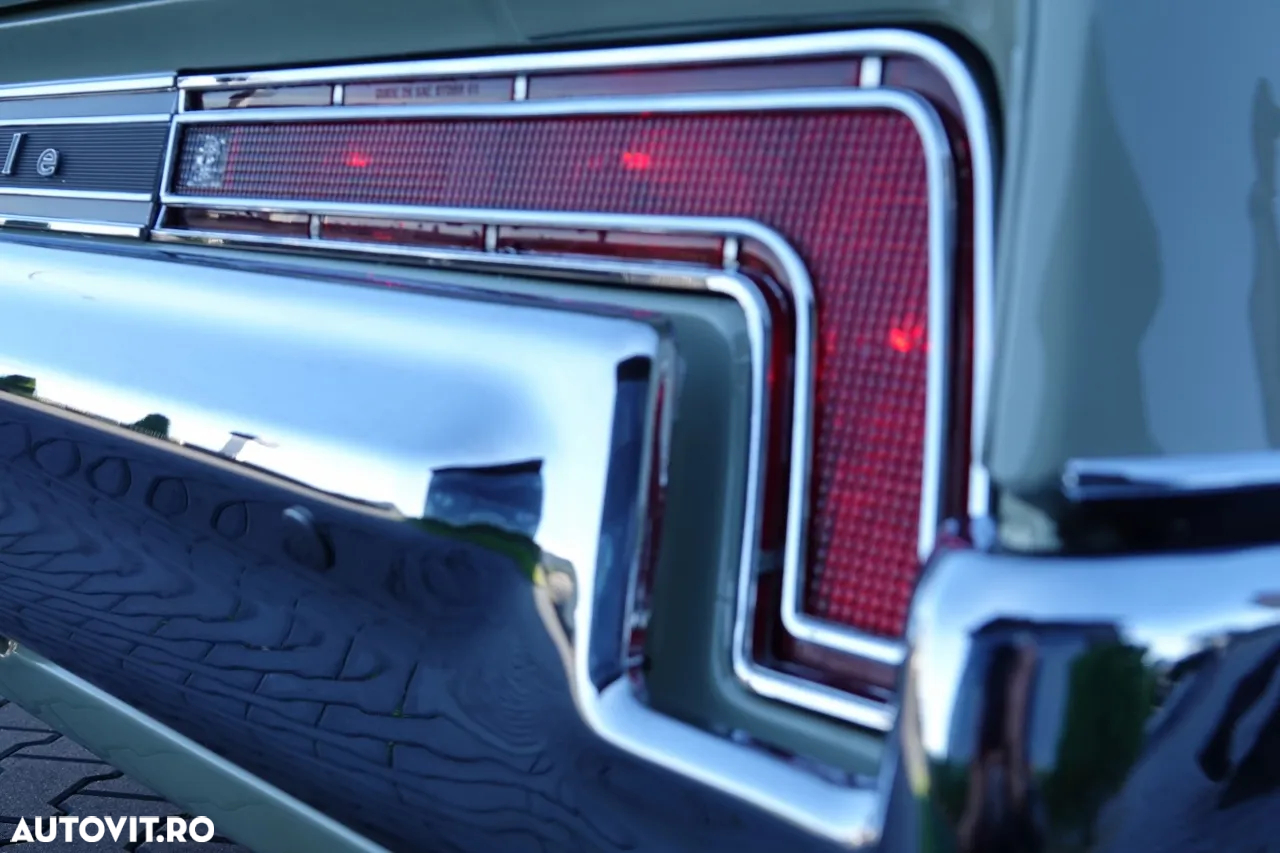 Pontiac Bonneville - 18