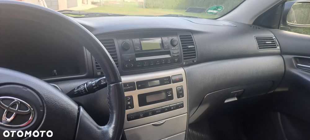 Toyota Corolla 1.6 Luna - 9