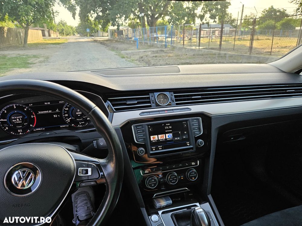 Volkswagen Passat 2.0 TDI DSG Highline - 4
