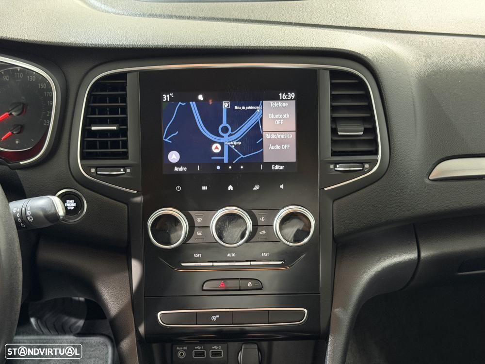 Renault Mégane 1.5 Blue dCi Techno EDC - 32